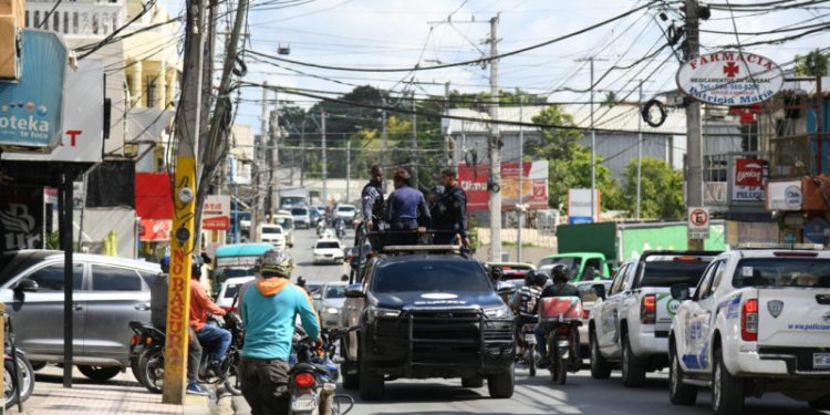 Manoguayabo enfrenta colapso de servicios básicos y seguridad