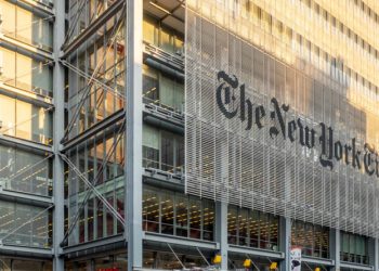 New York Times demanda a Perplexity por robo de contenido
