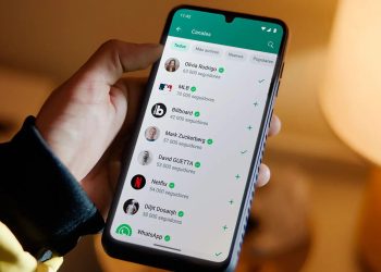 WhatsApp bajo lupa antimonopolio de UE por restricciones a IA