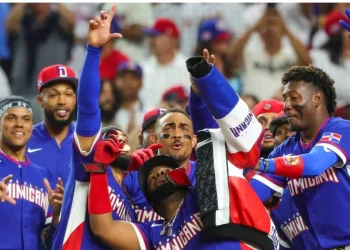 Dominicana derrota 7-5 a Venezuela - Clasico Mundial