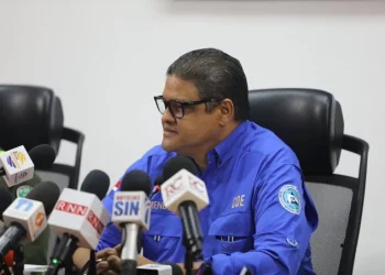Personal del COE desplegado en operativo vial durante Semana Santa 2026 en República Dominicana