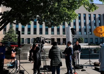 Actualizaciones en vivo: El sospechoso del tiroteo en la cena de corresponsales de la Casa Blanca deberá comparecer ante el tribunal mientras continúa la investigación