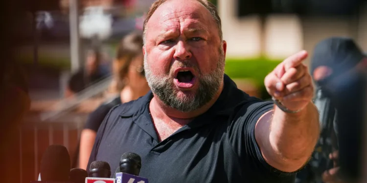 Alex Jones ha descubierto otra conspiración masiva Alex Jones ha descubierto otra conspiración masiva