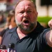 Alex Jones ha descubierto otra conspiración masiva Alex Jones ha descubierto otra conspiración masiva