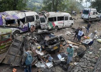 Atentado deja 19 personas muertas y 18 heridas en Colombia