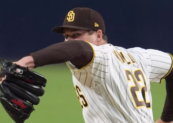 Bogaerts y Miller llevan a los Padres a una victoria de 4-1 sobre los Marineros en el primer partido de la Copa Vedder