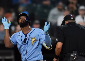 Caminero, Fraley y DeLuca jonronean mientras los Rays aplastan a los Medias Blancas 8-3 para su quinta victoria consecutiva