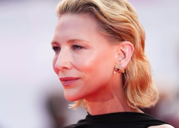 Cate Blanchett, Bryan Cranston y Paddington Bear, nominados a los premios Olivier de Londres
