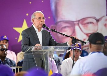 Danilo Medina critica al Gobierno por falta de plan económico