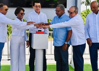 David Collado encabeza inicio reconstrucción carretera Nisibón–Uvero Alto