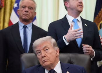 'Dos formas de calcular': Trump defiende sus cálculos matemáticamente imposibles sobre los precios de los medicamentos