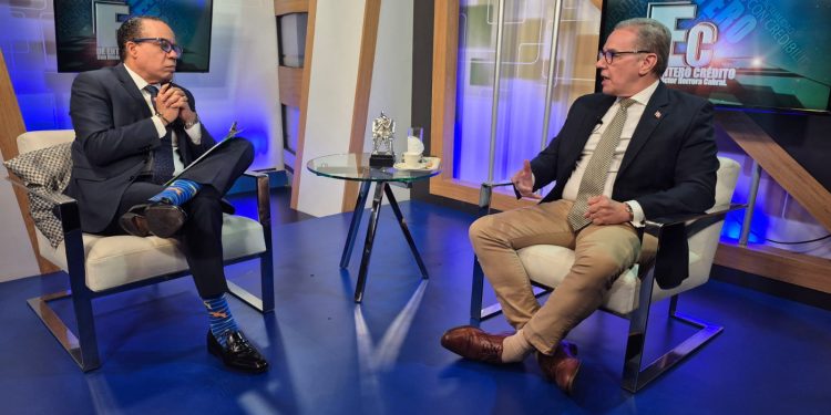 Economista Ramón Mejía: “PRM debe focalizar subsidios combustibles; sembrar el país de alimentos; Abinader improvisó con fusionar ministerios” Economista Ramón Mejía: “PRM debe focalizar subsidios combustibles; sembrar el país de alimentos; Abinader improvisó con fusionar ministerios”