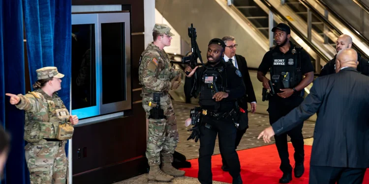 Documento judicial revela nuevos detalles sobre el tiroteo en la cena de los corresponsales El "Hinckley Hilton": Dentro del aparato de seguridad donde se produjo el tiroteo en la Cena de Corresponsales de la Casa Blanca