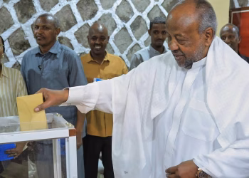 El presidente de Yibuti, Ismail Omar Guelleh, ha sido reelegido para un sexto mandato