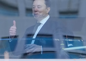 Elon Musk cuenta su versión de los inicios de OpenAI en el juicio que lo enfrenta al CEO Sam Altman