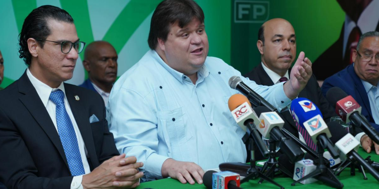 FP dice PRM promueve proyecto de ley que abre puerta a pagos millonarios ilegales con fondos públicos FP dice PRM promueve proyecto de ley que abre puerta a pagos millonarios ilegales con fondos públicos – El Nuevo Diario (República Dominicana)