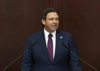 Florida considerará un nuevo mapa del Congreso con 4 escaños más de tendencia republicana, para una posible ventaja de 24-4