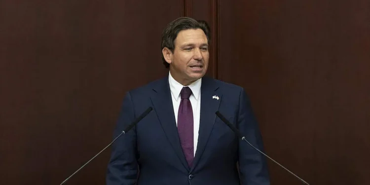 Florida considerará un nuevo mapa del Congreso con 4 escaños más de tendencia republicana, para una posible ventaja de 24-4 Florida considerará un nuevo mapa del Congreso con 4 escaños más de tendencia republicana, para una posible ventaja de 24-4