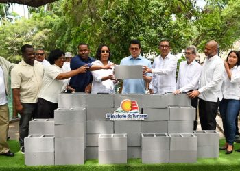Inversión turística impulsa obras clave en provincias del sur