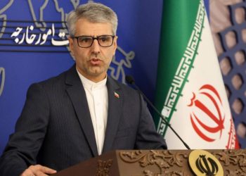 Irán suspende negociaciones con EEUU: La guerra sigue