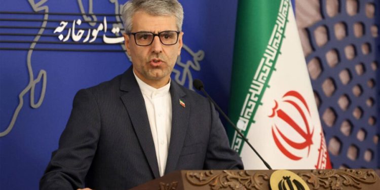 Irán suspende negociaciones con EEUU: La guerra sigue