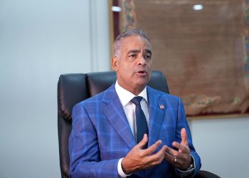 Joel Santos dice futuro minería debe definirse en un balance entre protección ambiental y desarrollo económico