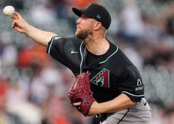 Jonrón de 3 carreras de Ildemaro Vargas ayuda a los Diamondbacks a vencer 4-3 a los Orioles