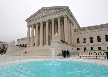 La Corte Suprema falla a favor de Michigan en su lucha para cerrar un oleoducto de energía envejecido