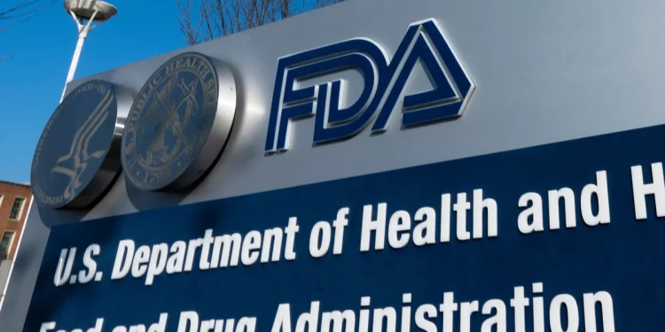 La FDA considerará aliviar las restricciones sobre los péptidos promocionados por RFK Jr., cifras de MAHA