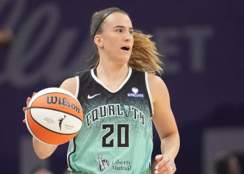 La agencia libre de la WNBA abre con etiquetas de franquicia de 1,4 millones de dólares para Ionescu, Collier y Plum