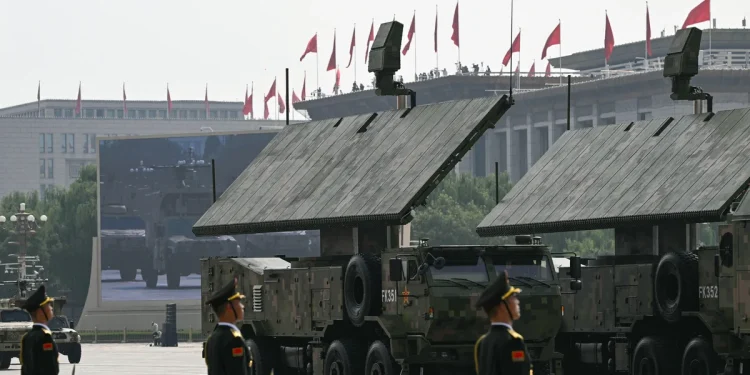 La inteligencia estadounidense detecta señales de que China está considerando darle a Irán sistemas de radar avanzados