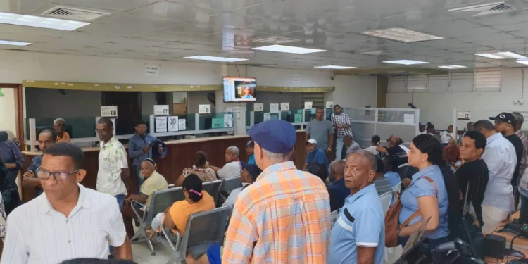 Lentitud en cedulación ¿ineficiencia técnica o riesgo democrático en construcción