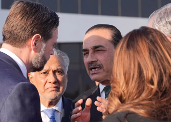 Lo que hay que saber sobre el jefe del ejército de Pakistán y su papel como mediador entre Irán y EE.UU.