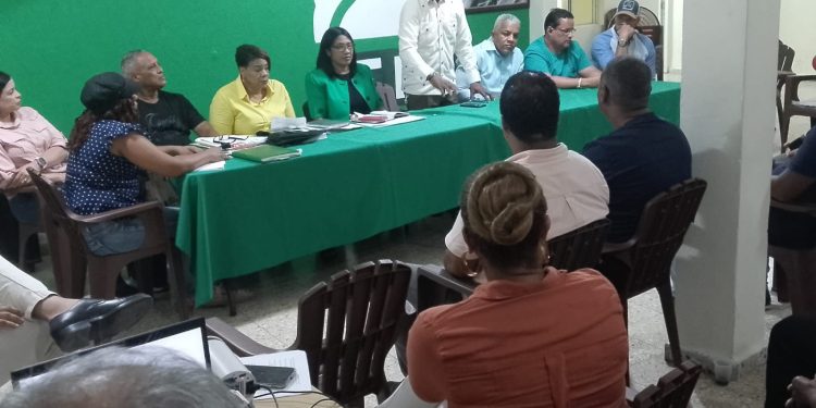 Los Alcarrizos fortalece capacitación política con miras a las elecciones de 2028