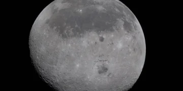 Los astronautas de Artemis II baten un récord y nombran un cráter