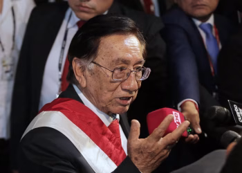 Los ministros de Defensa y Relaciones Exteriores de Perú renuncian después de que el presidente detuviera el acuerdo sobre aviones militares con EE.UU.