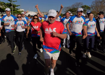 Lula, de 80 años de Brasil, hace ejercicio para aliviar las preocupaciones de los votantes sobre la edad
