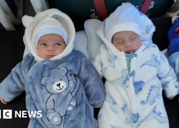 Mamá que dice que su casa fue bombardeada en el Líbano habla con la BBC