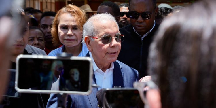 Medina dice que el PLD no cederá su fuerza a ningún partido