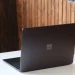 Microsoft planea Surface Laptop con pantalla OLED