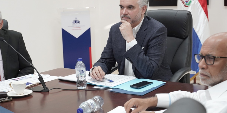 Minerd dice que alcanzó un 77% de ejecución en cuarta fase de evaluación docente – El Nuevo Diario (República Dominicana)