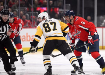 Ovechkin y los Capitals mantienen vivas las esperanzas de postemporada con una victoria por 3-0 sobre los Penguins