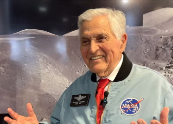 Preguntas y respuestas: el astronauta del Apolo Schmitt habla sobre el regreso a la luna y la vida en el universo Preguntas y respuestas: el astronauta del Apolo Schmitt habla sobre el regreso a la luna y la vida en el universo