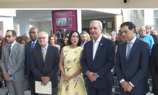 Abinader reabre museo renovado, pero ¿llega tarde la memoria? Presidente Abinader encabeza reapertura del Museo Nacional de Historia y Geografía que fortalece la memoria histórica nacional con valiosa colección de objetos y obras
