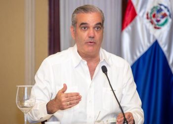 Presidente Luis Abinader anuncia que el Gobierno mantendrá sin variación precios de los combustibles para la presente semana - PaginaUno.Do