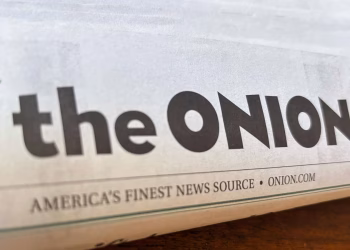 Qué saber sobre el nuevo esfuerzo de The Onion por hacerse cargo de Infowars de Alex Jones