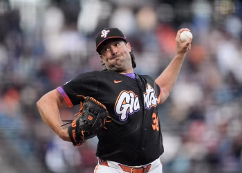 Robbie Ray lanza a los Gigantes a superar a los Filis 6-0 para detener una caída de 4 juegos