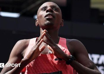 Sabastian Sawe: Cómo el keniano rompió la barrera de las dos horas para hacer historia en el Maratón de Londres