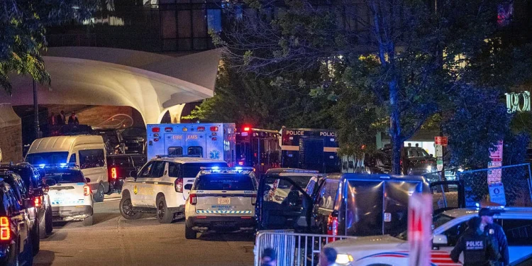 Sospechoso del tiroteo en la cena de corresponsales de la Casa Blanca identificado como un hombre de California de 31 años