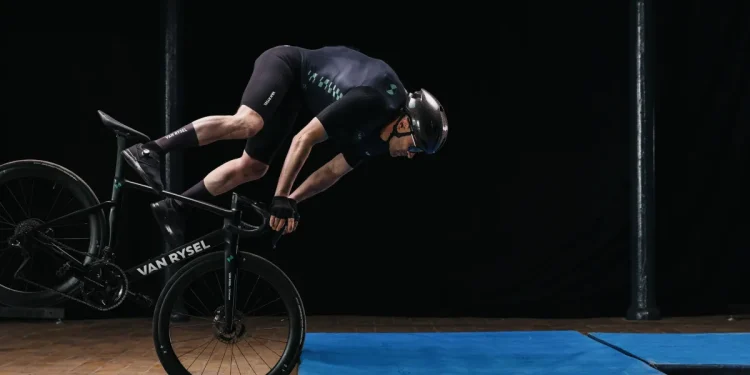 Un elegante airbag portátil para ciclistas ya casi está aquí Un elegante airbag portátil para ciclistas ya casi está aquí